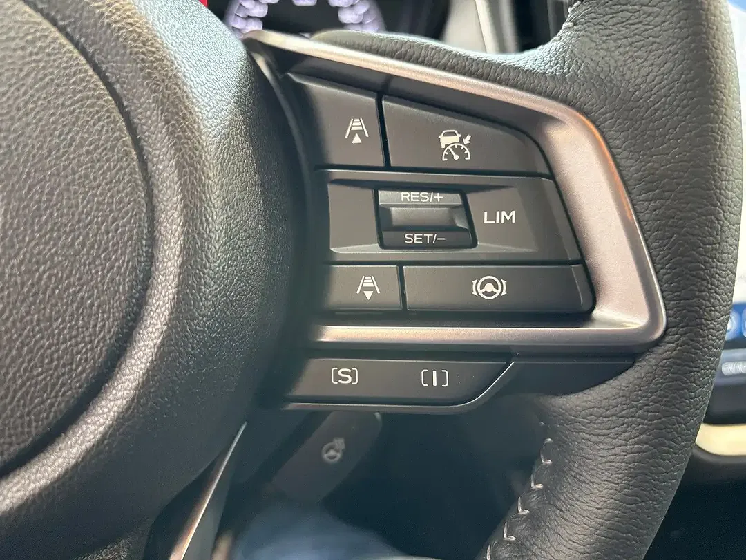 Subaru Crosstrek - Thumbnail 13