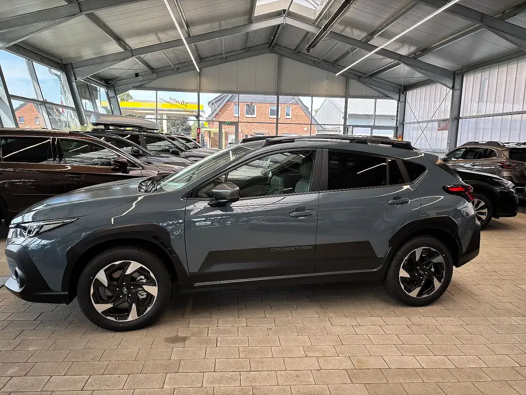 Subaru Crosstrek - Thumbnail 6