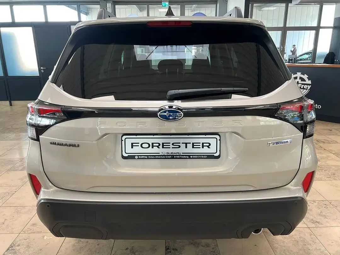 Subaru Forester - Thumbnail 4