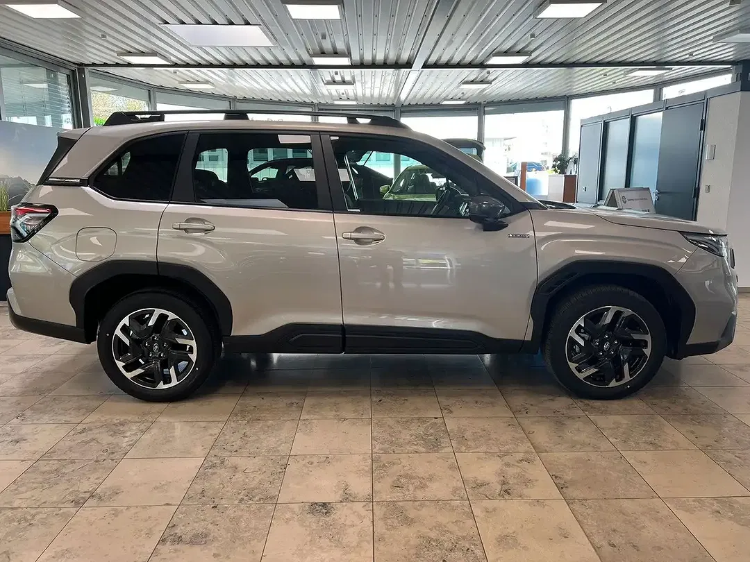 Subaru Forester - Thumbnail 6