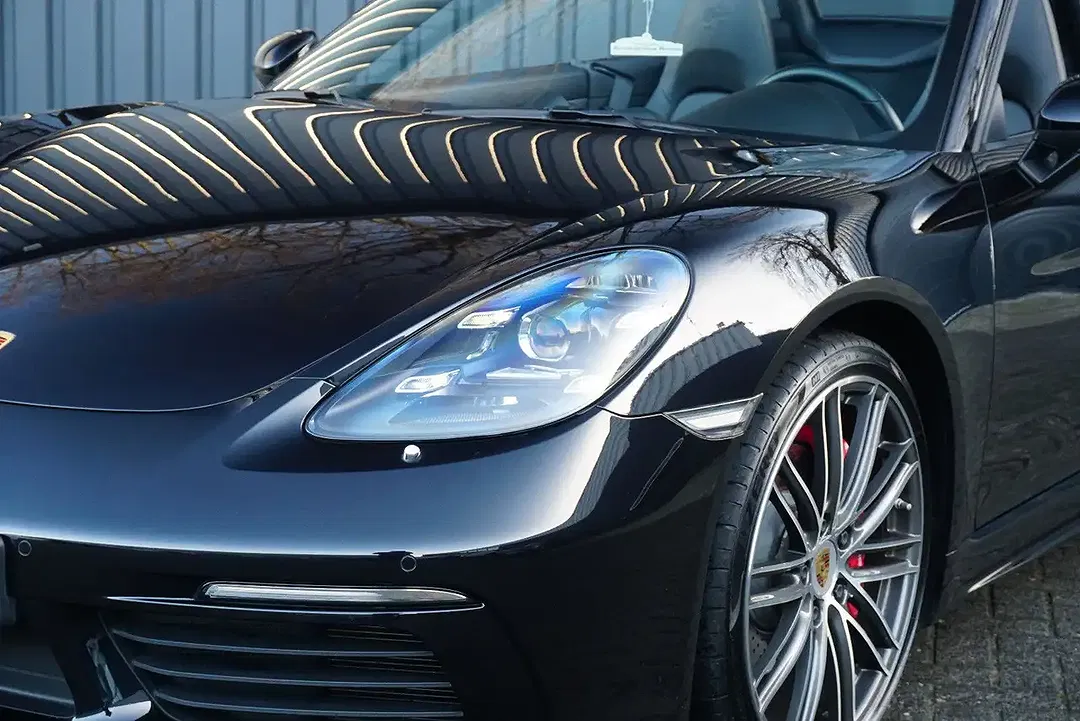 Porsche Boxster - Thumbnail 13