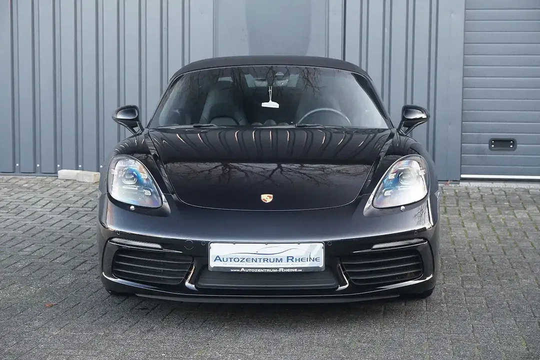 Porsche Boxster - Thumbnail 2