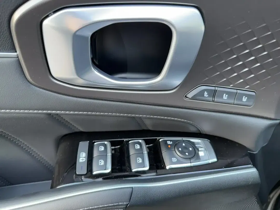 Kia Sorento - Thumbnail 11