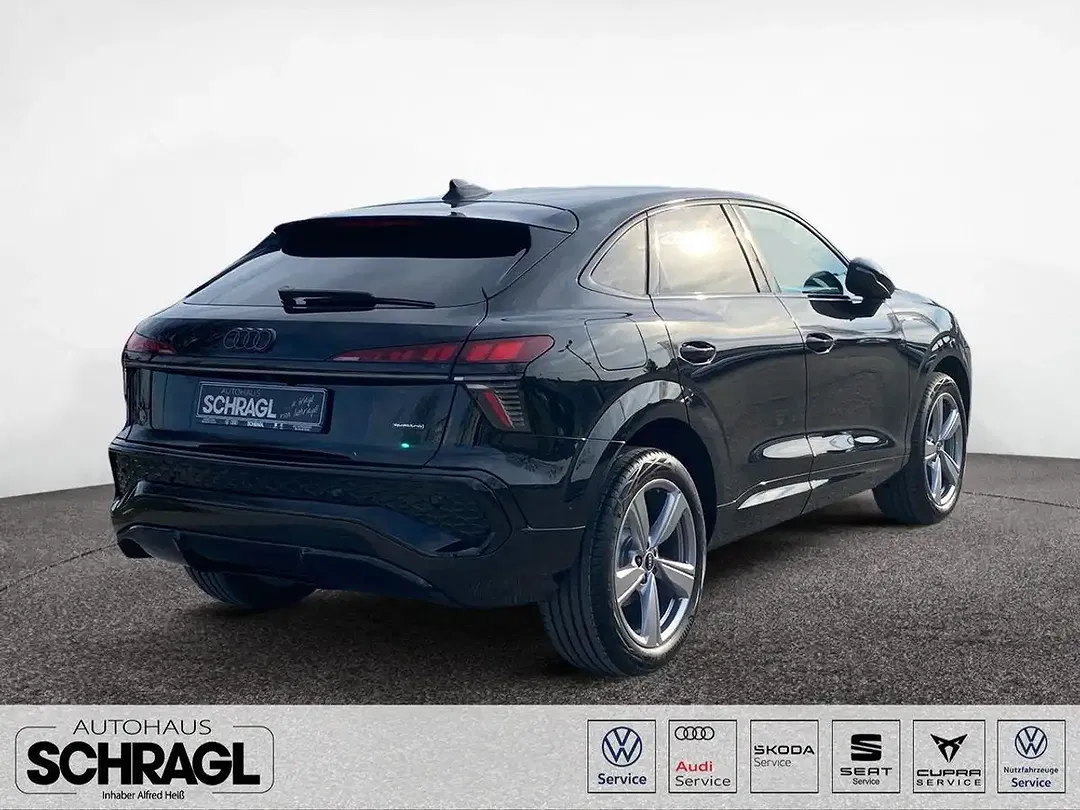 Audi Q3 - Thumbnail 5