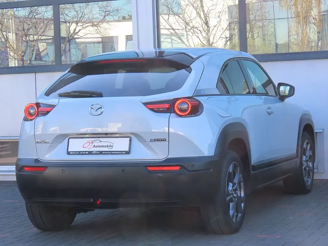 Mazda MX-30 - Thumbnail 6