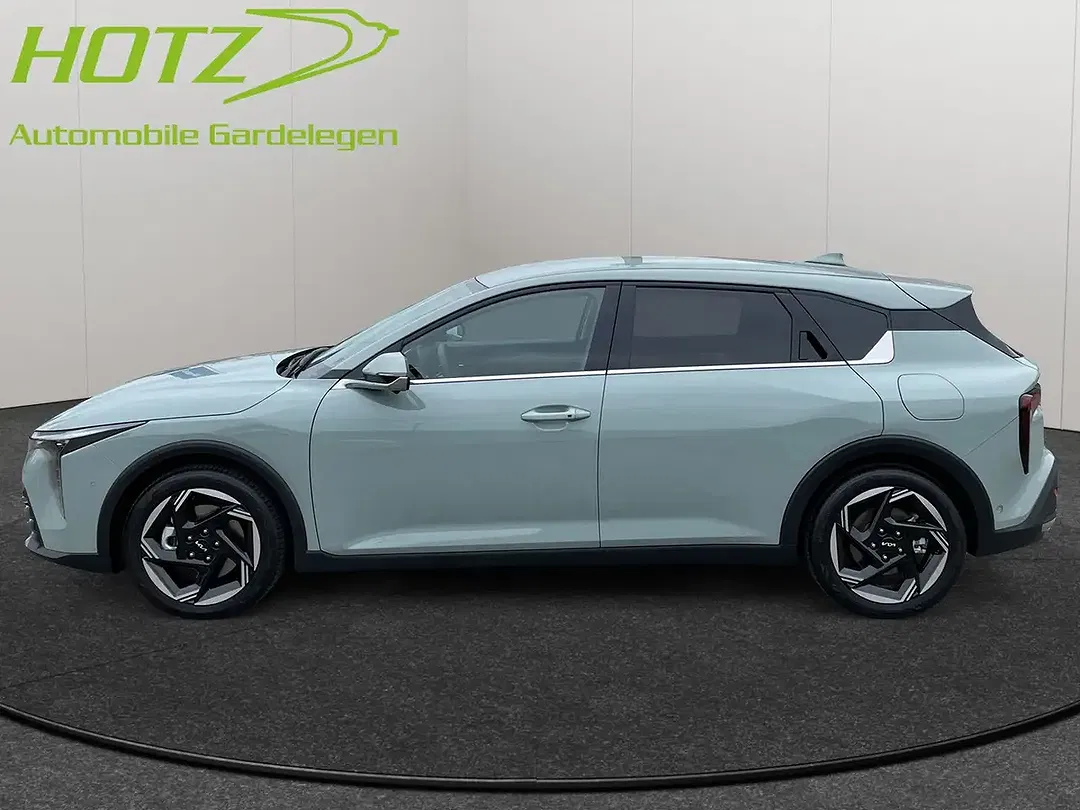 Kia K4 - Thumbnail 3