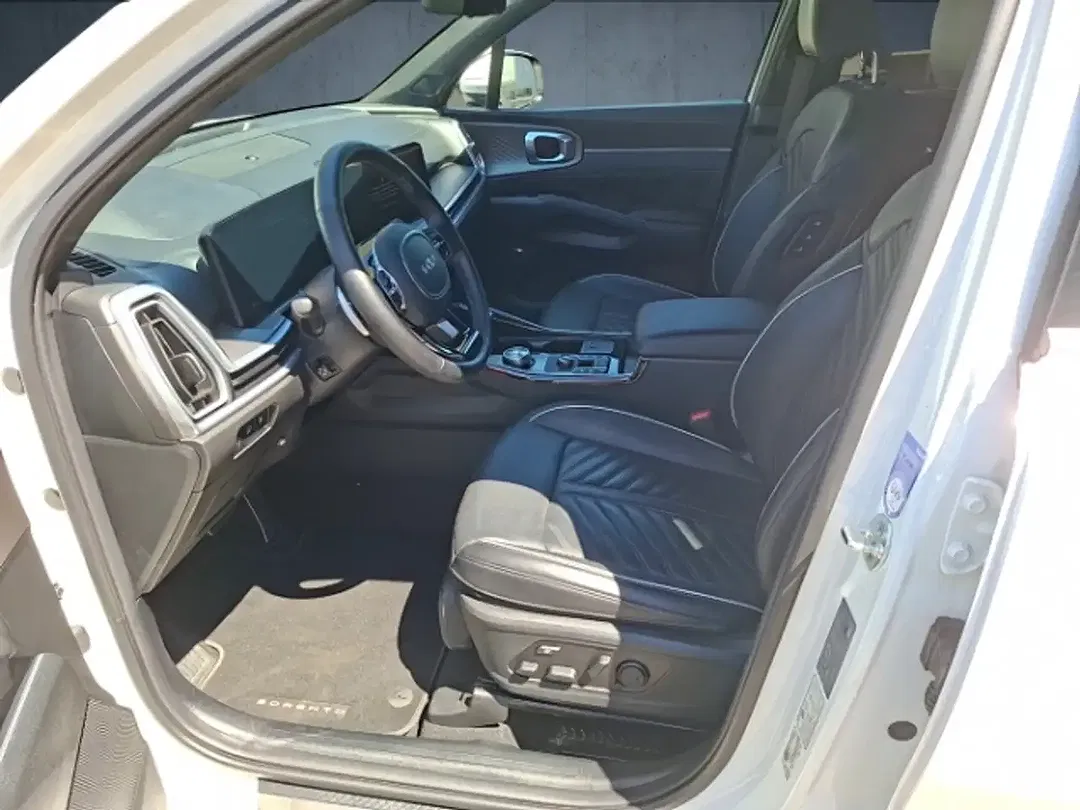 Kia Sorento - Thumbnail 10