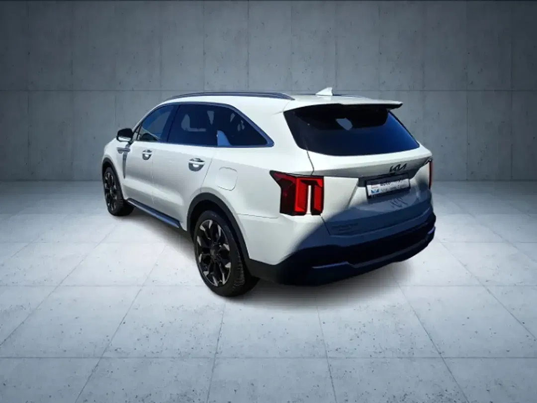 Kia Sorento - Thumbnail 3
