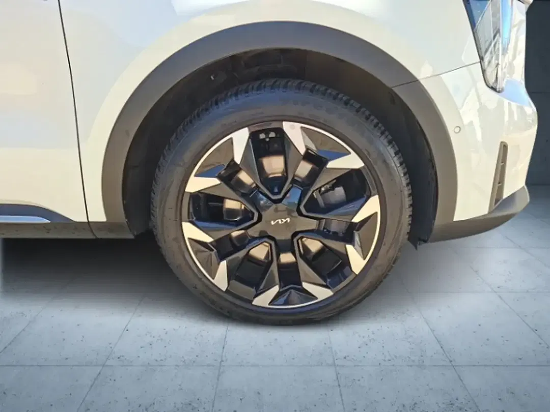 Kia Sorento - Thumbnail 8