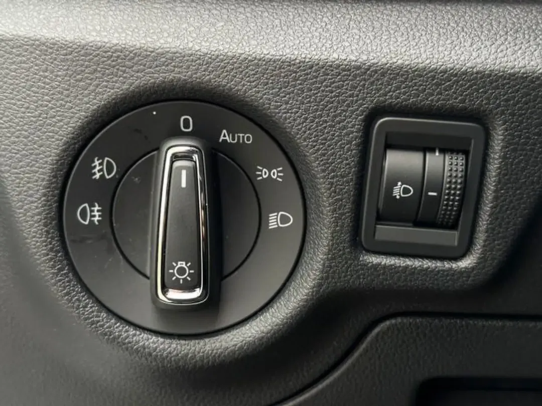Skoda Kamiq - Thumbnail 25