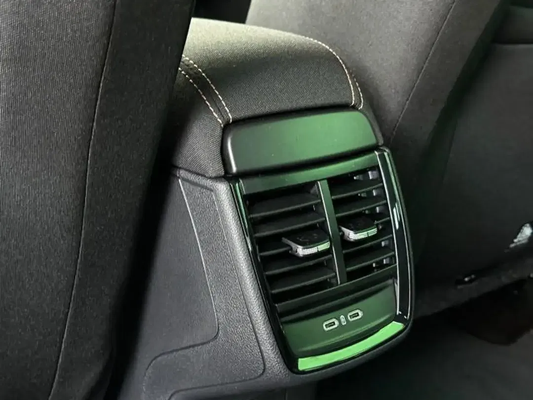 Skoda Kamiq - Thumbnail 9