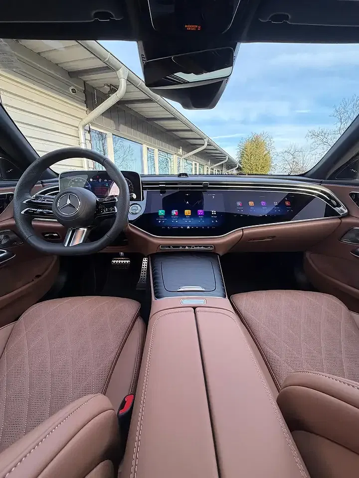 Mercedes-Benz E 200 - Thumbnail 9