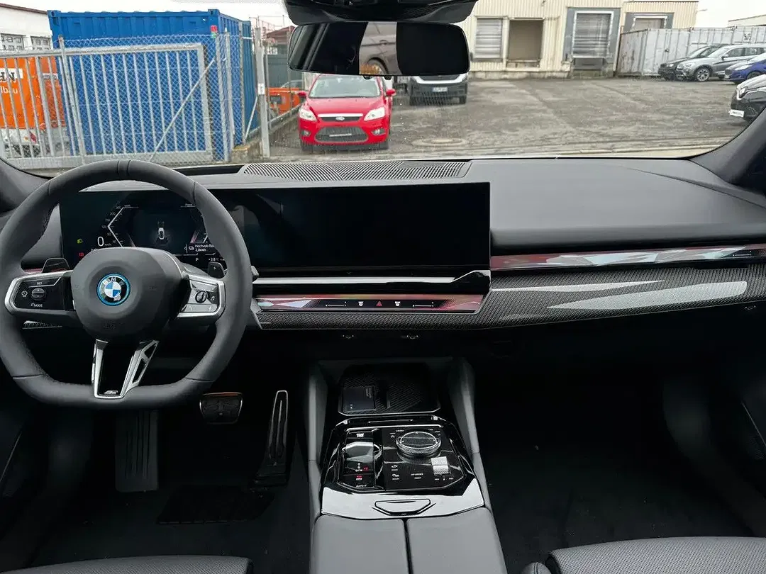 BMW 530 - Thumbnail 7