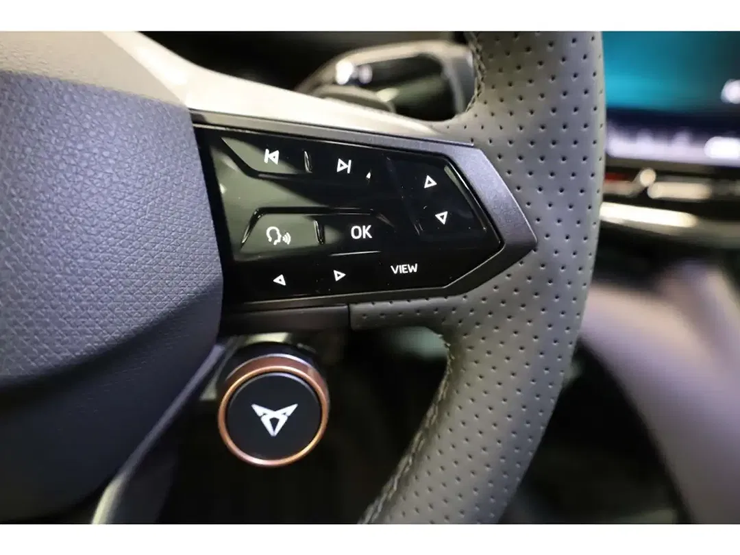 CUPRA Tavascan - Thumbnail 10