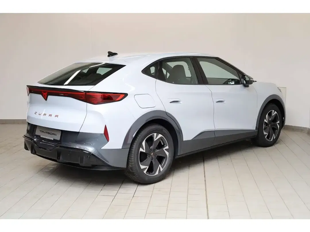 CUPRA Tavascan - Thumbnail 3