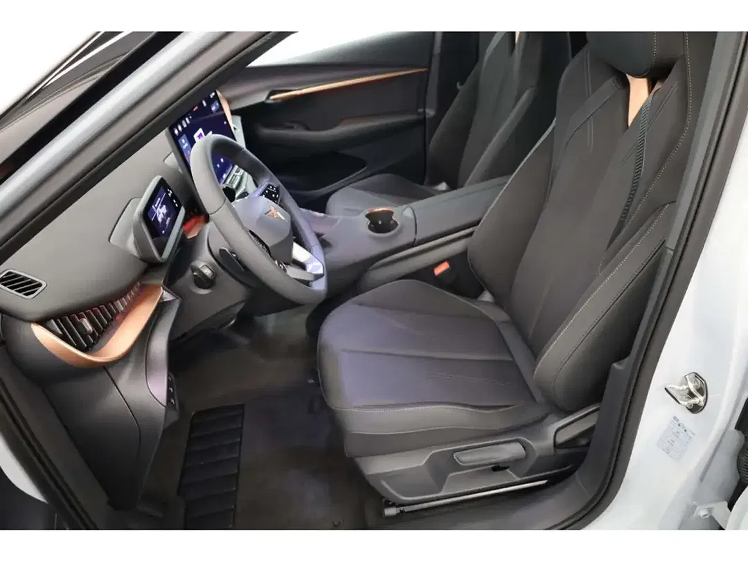 CUPRA Tavascan - Thumbnail 5
