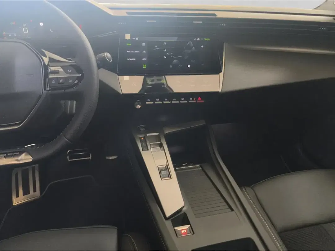Peugeot 308 - Thumbnail 13