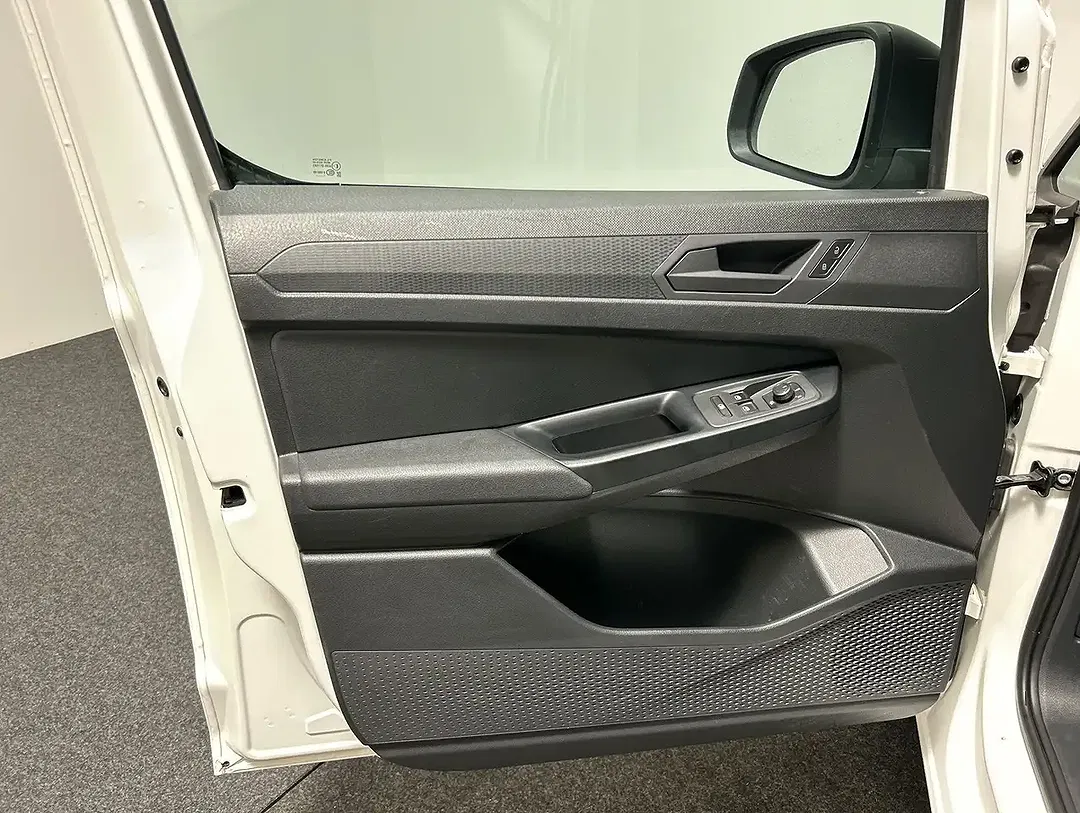 Volkswagen Caddy - Thumbnail 12
