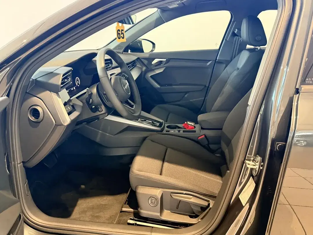 Audi A3 - Thumbnail 4