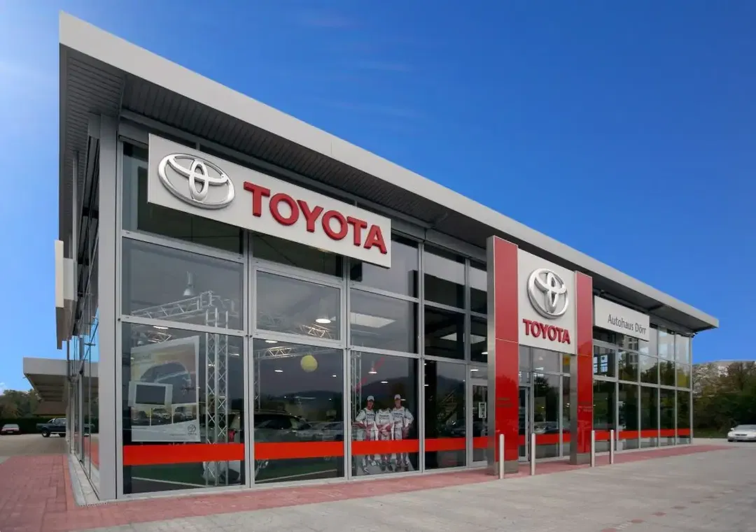Toyota Corolla - Thumbnail 11