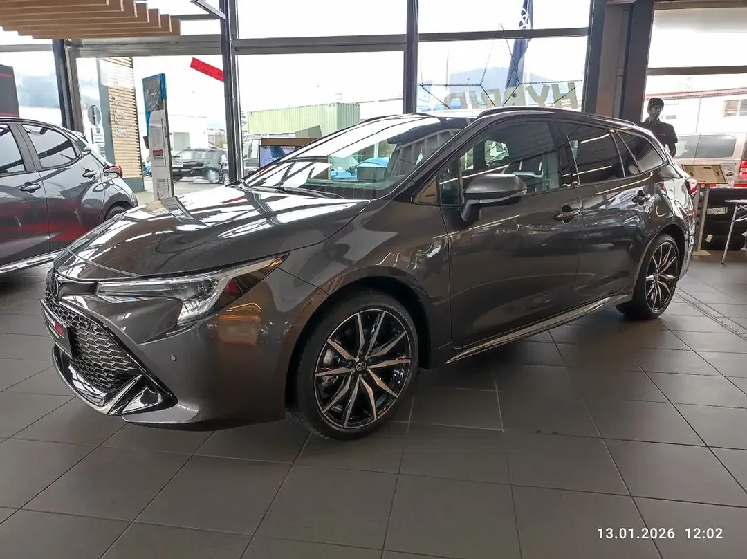 Toyota Corolla - Thumbnail 3