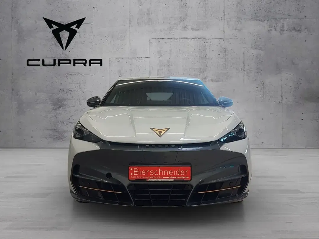 CUPRA Tavascan - Thumbnail 2