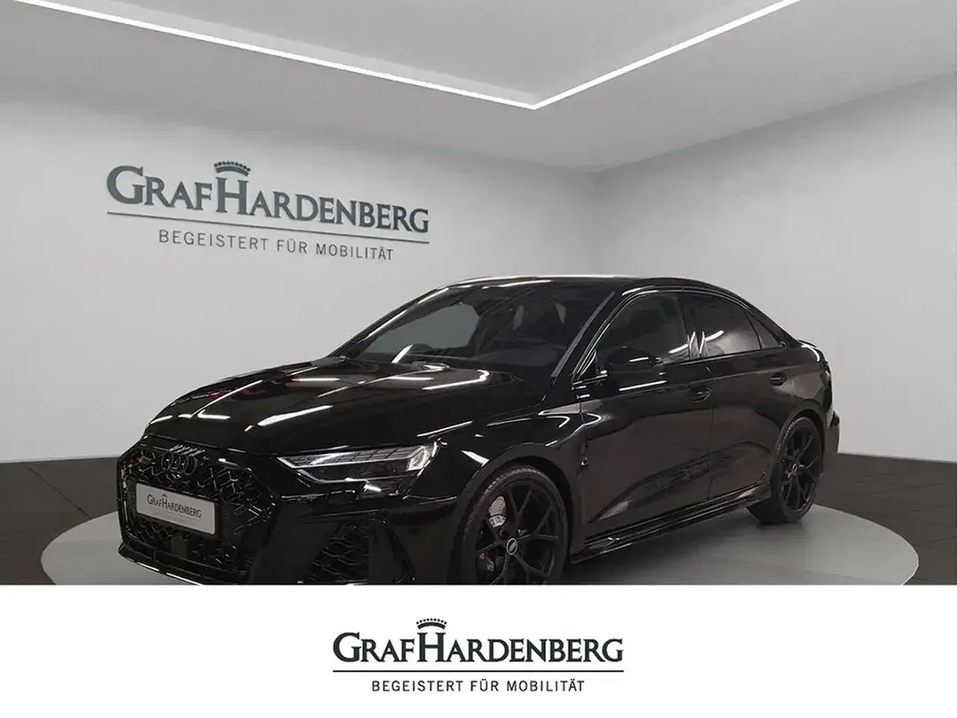 Audi RS3 - Thumbnail 1