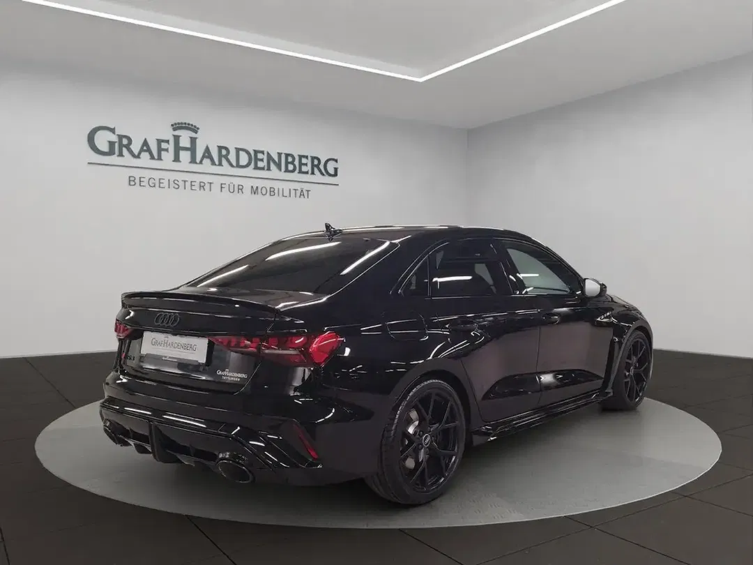 Audi RS3 - Thumbnail 5