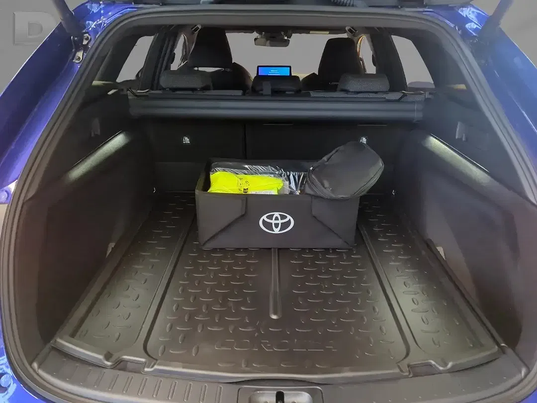 Toyota Corolla - Thumbnail 11