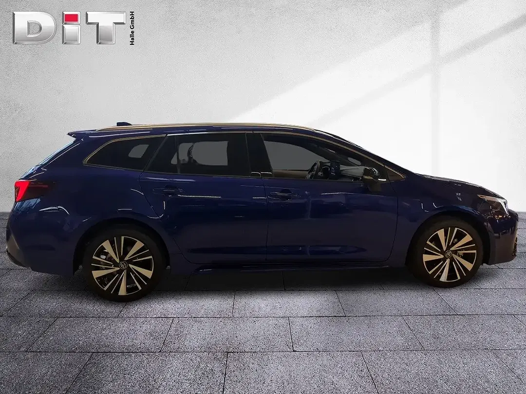 Toyota Corolla - Thumbnail 6