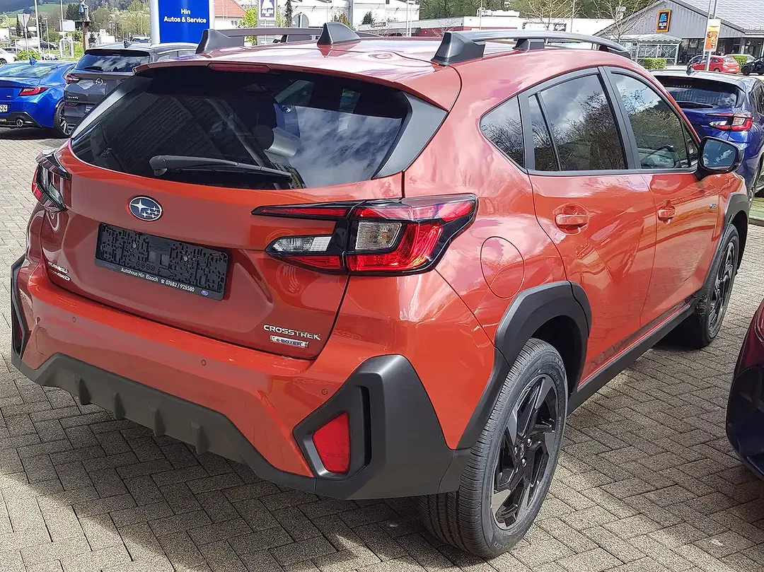 Subaru Crosstrek - Thumbnail 5