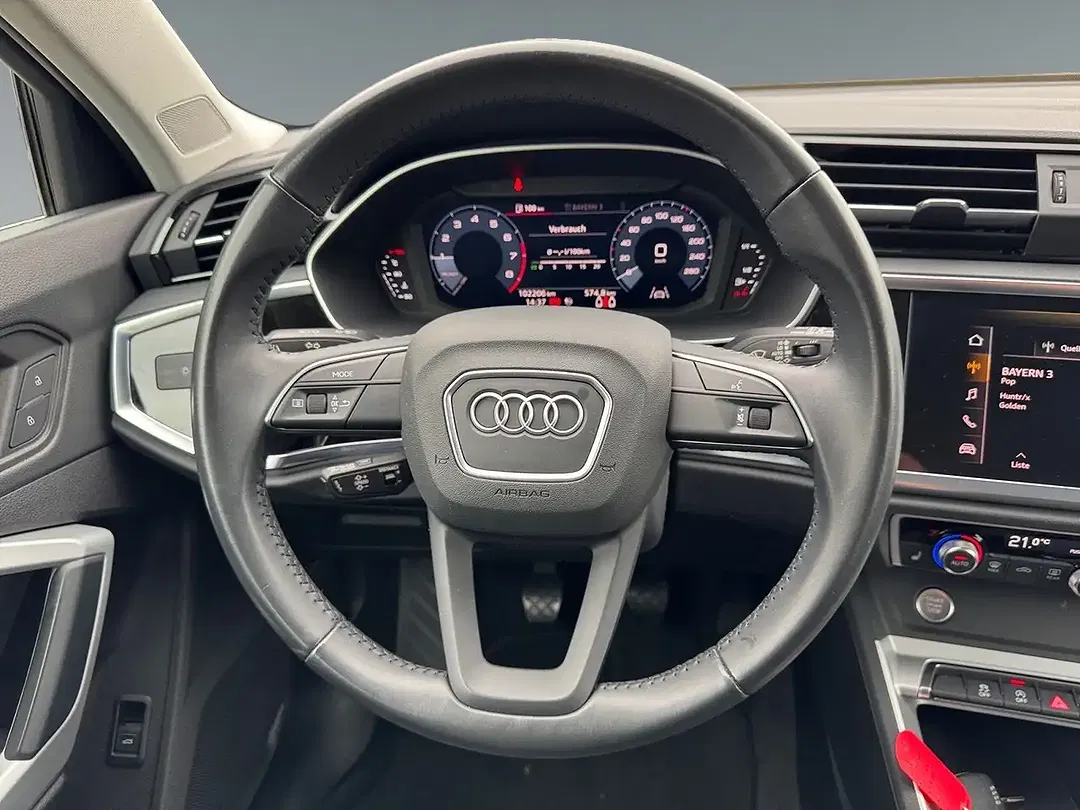 Audi Q3 - Thumbnail 11