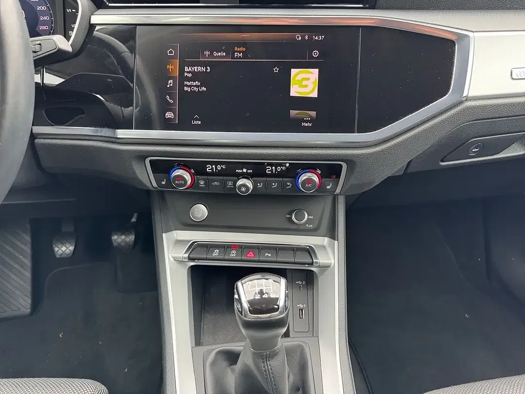 Audi Q3 - Thumbnail 13