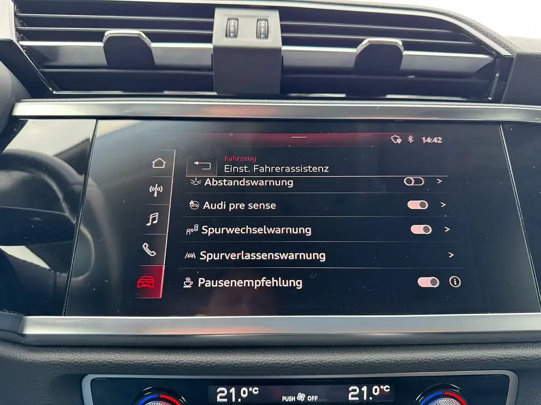 Audi Q3 - Thumbnail 14
