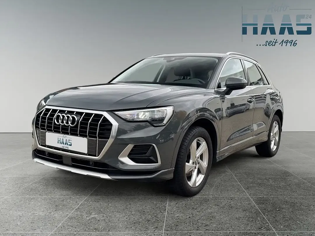Audi Q3 - Thumbnail 3