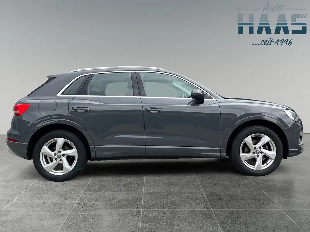 Audi Q3 - Thumbnail 4