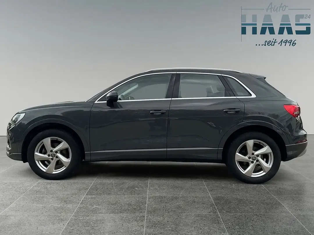 Audi Q3 - Thumbnail 5