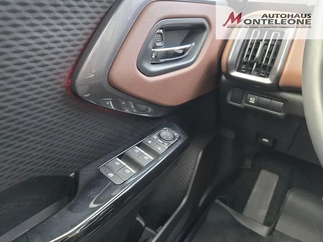 Suzuki Vitara - Thumbnail 14