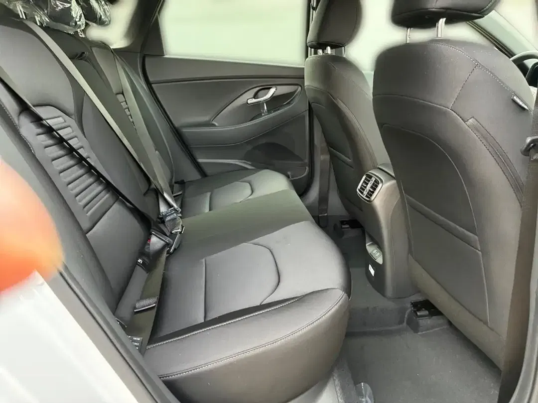 Hyundai i30 - Thumbnail 13