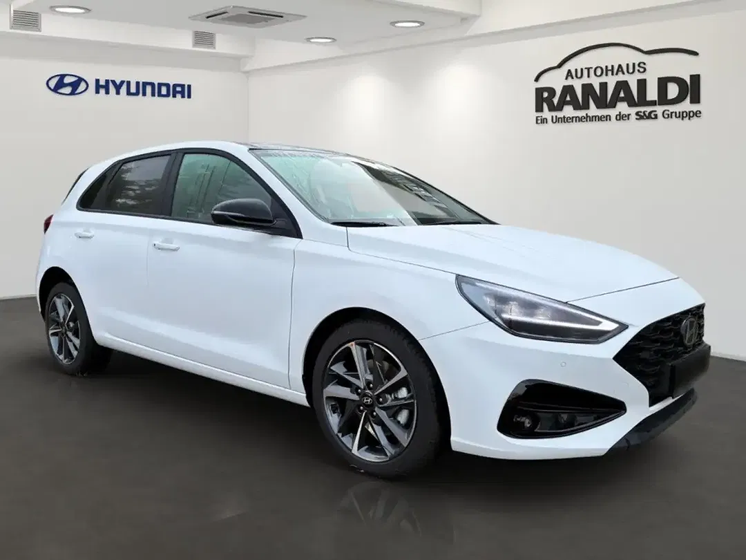 Hyundai i30 - Thumbnail 2
