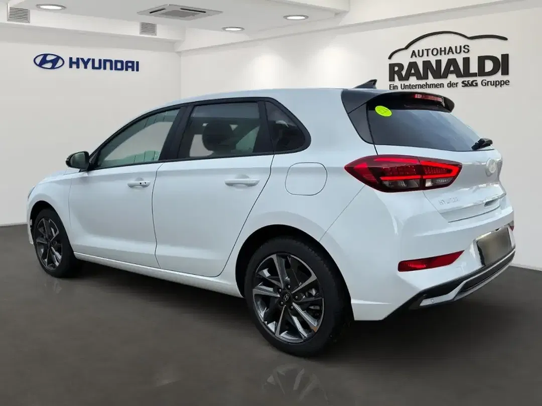 Hyundai i30 - Thumbnail 4
