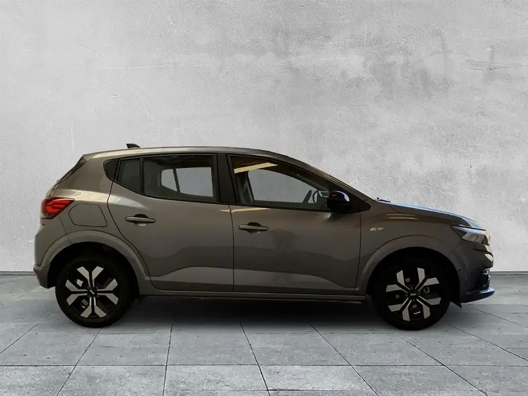 Dacia Sandero - Thumbnail 6