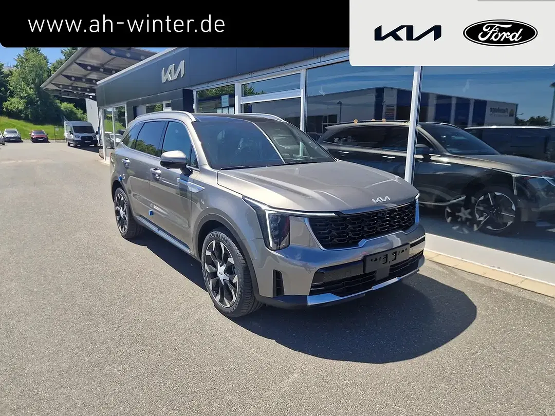 Kia Sorento - Thumbnail 1