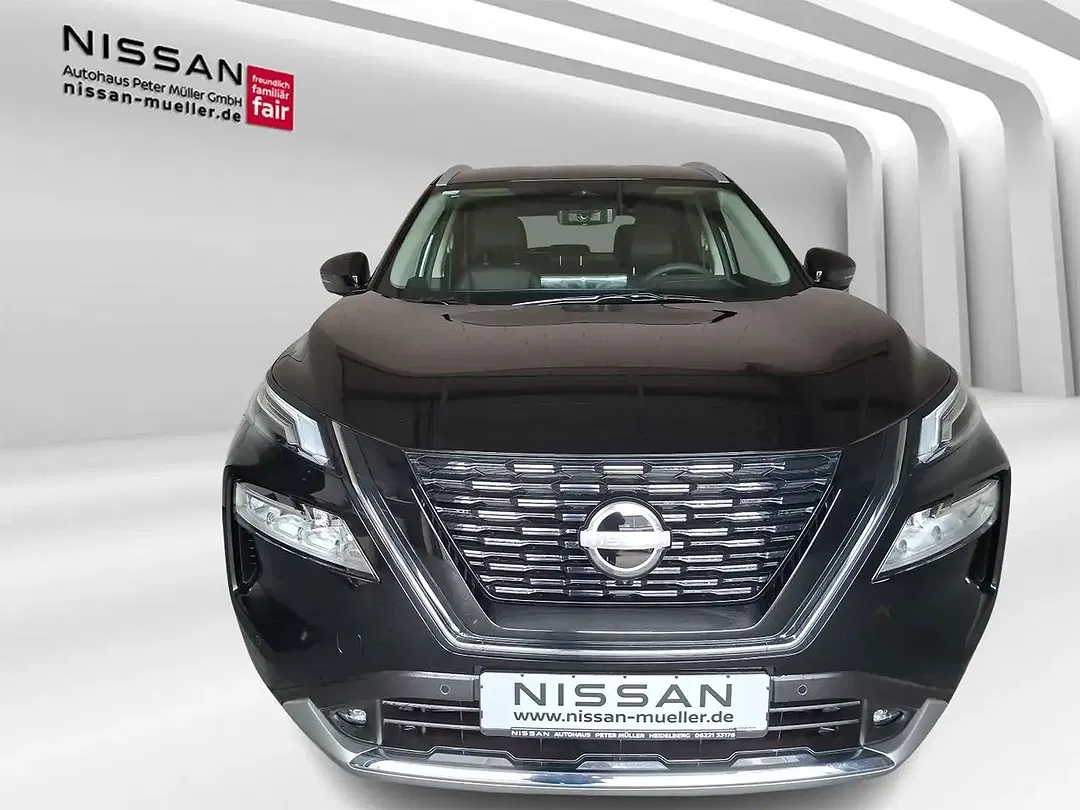 Nissan X-Trail - Thumbnail 2