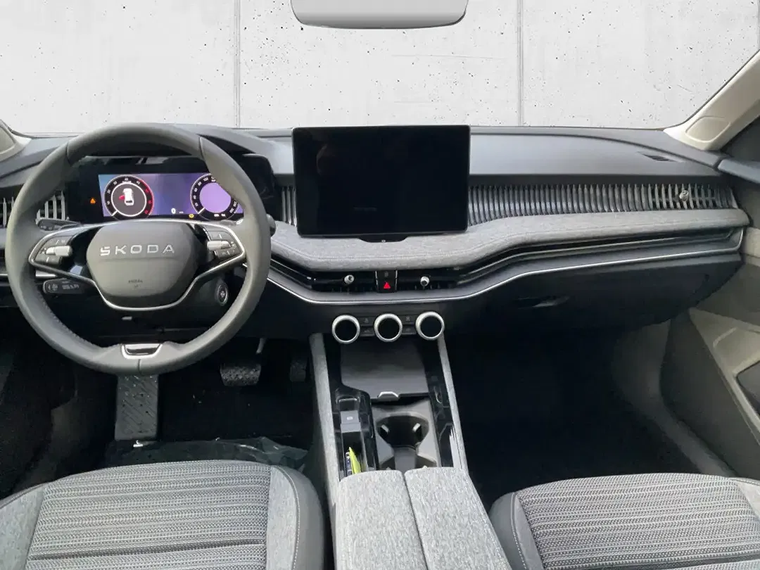 Skoda Superb - Thumbnail 12