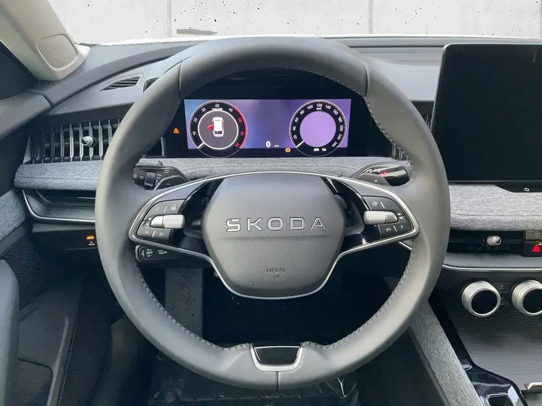 Skoda Superb - Thumbnail 13