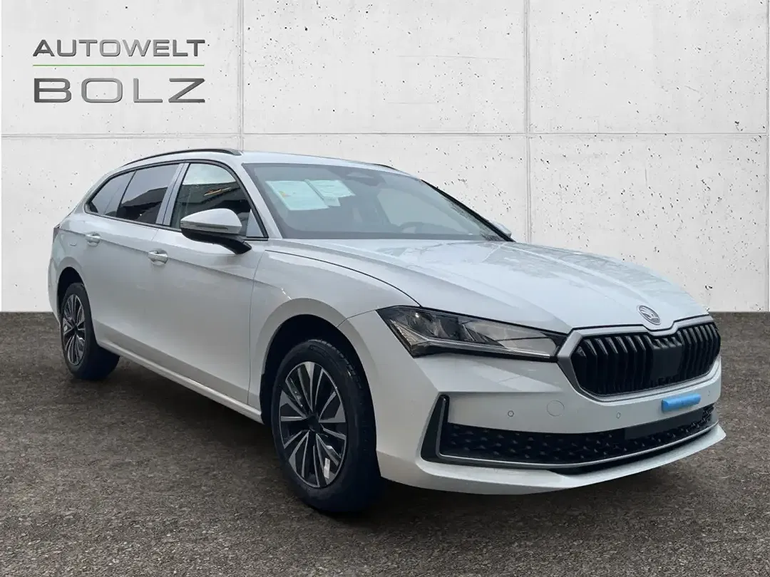 Skoda Superb - Thumbnail 2