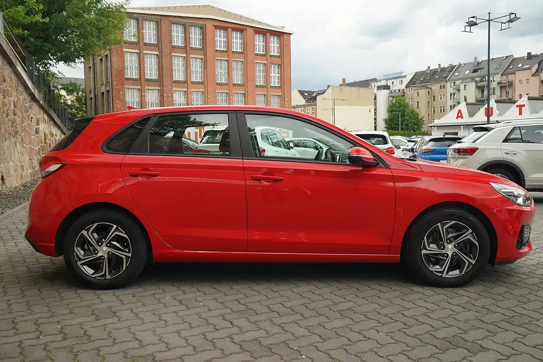 Hyundai i30 - Thumbnail 6