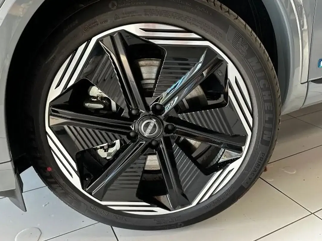Nissan Qashqai - Thumbnail 6