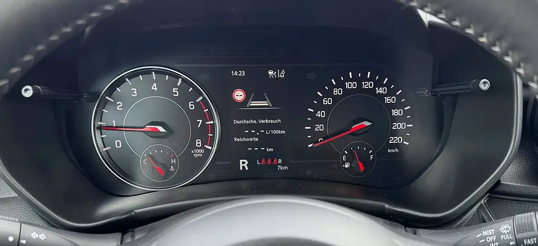 Suzuki Swift - Thumbnail 15
